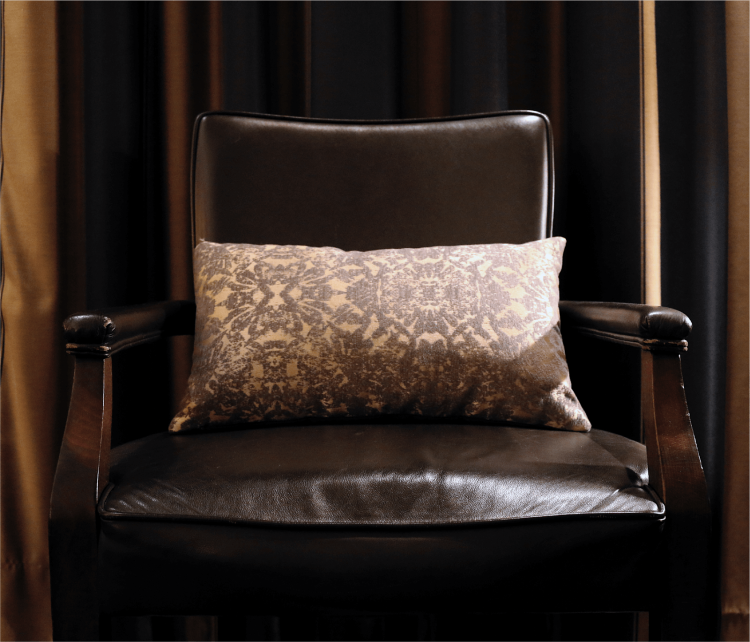 poduszki złote szare na kanapę do salonu1.png