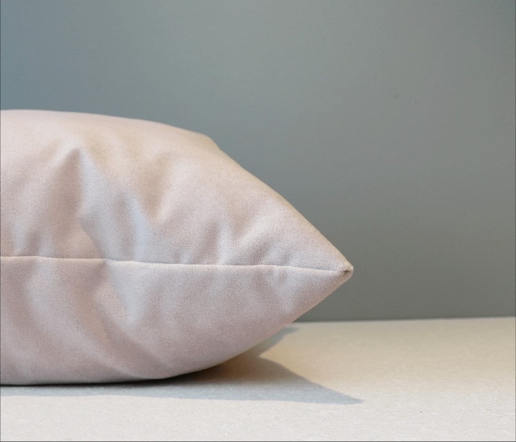 poduszki pudrowy róż.png